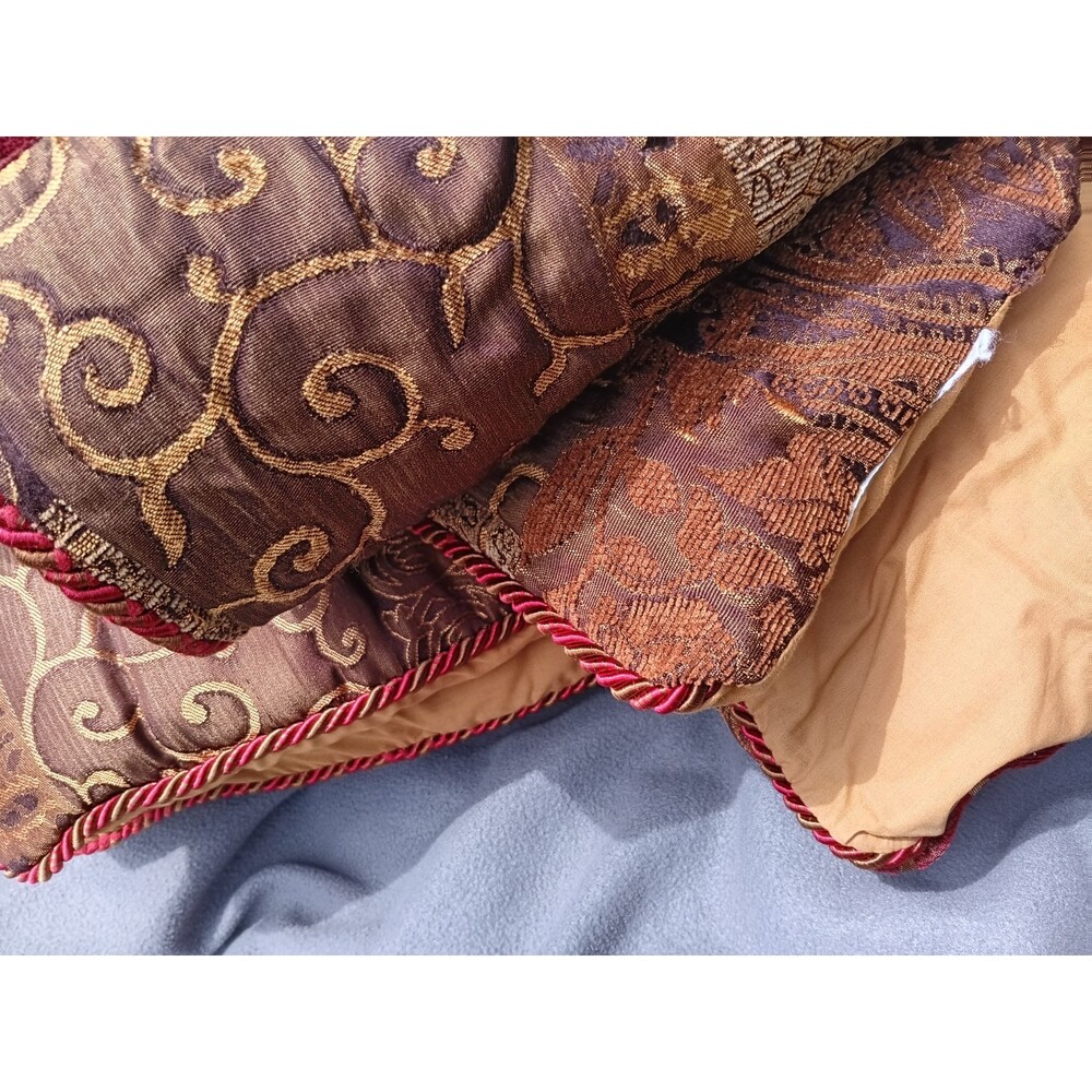 Croscill Galleria King 4 Pc Oversized Jacquard Comforter Set Luxury Traditional - Picture 11 of 13